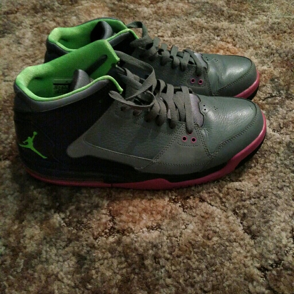 Jordan Flights - Picture 2 of 2